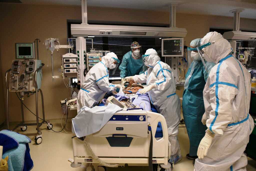 Θεσσαλονίκη: Ιδιωτικές κλινικές αρνήθηκαν να νοσηλεύσουν άστεγο οροθετικό ασθενή - Media