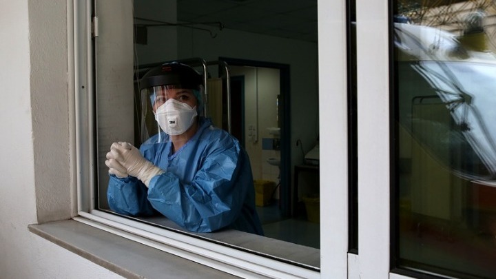 Κορωνοϊός: Χριστούγεννα στις ΜΕΘ για τους ήρωες της πανδημίας  - Media