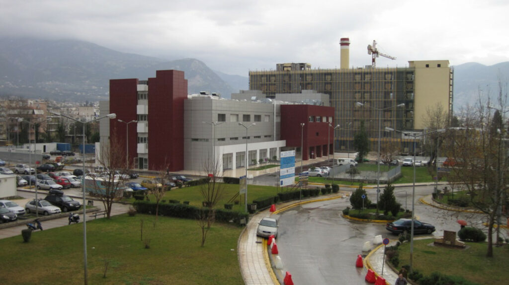 Ούτε ιερό ούτε όσιο: Κλέφτης μπήκε στο νοσοκομείο Αγιος Ανδρέας και έκλεψε ασθενή με κορωνοϊό - Media