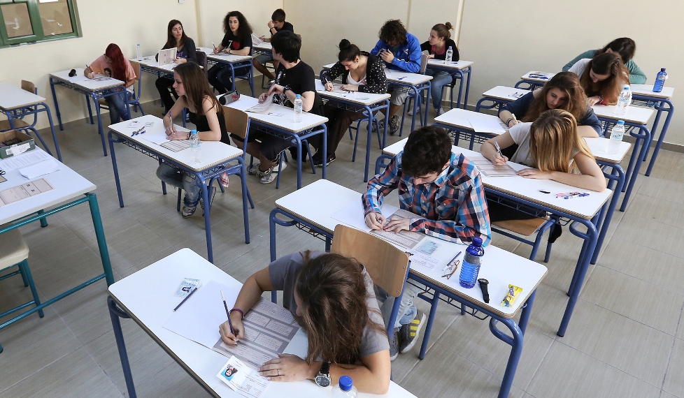 Πανελλαδικές εξετάσεις: Ποιες ανατροπές έρχονται σε βάσεις εισαγωγής και αριθμό εισακτέων από το 2021 - Media