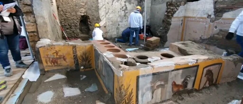 Ανακάλυψαν αρχαίο... φαστ φουντ στην Πομπηία (Video) - Media