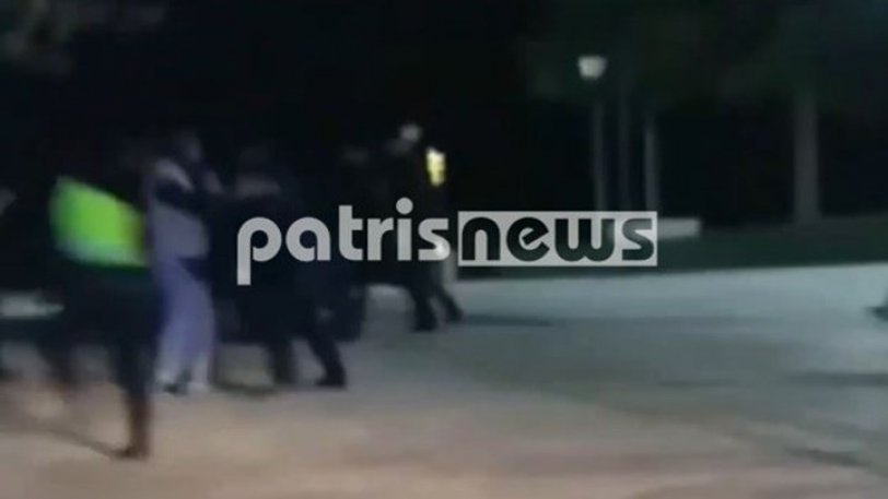 Πύργος: Επεισόδιο με αστυνομικούς και νεαρούς σε πλατεία – Οργή περαστικών (Video) - Media