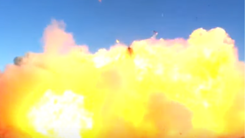 Τέξας: Έκρηξη καταστρέφει το διαστημόπλοιο της SpaceX του Έλον Μασκ - Σχεδιάστηκε για να μεταφέρει ανθρώπους στον Άρη (Video) - Media