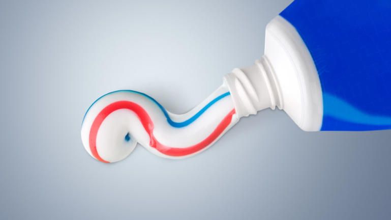 Προσοχή: Ο ΕΟΦ ανακαλεί οδοντόκρεμα (Photo) - Media
