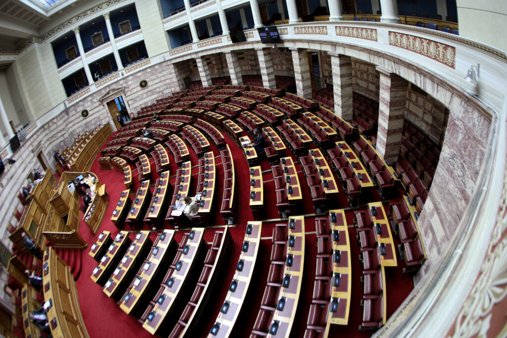 Βουλή: Υπερψηφίζει και ο ΣΥΡΙΖΑ την αγορά Rafale - Media