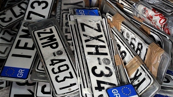Μεσσηνία: Ξέμειναν από πινακίδες κυκλοφορίας – Εκατοντάδες οχήματα δεν μπορούν να κυκλοφορήσουν - Media