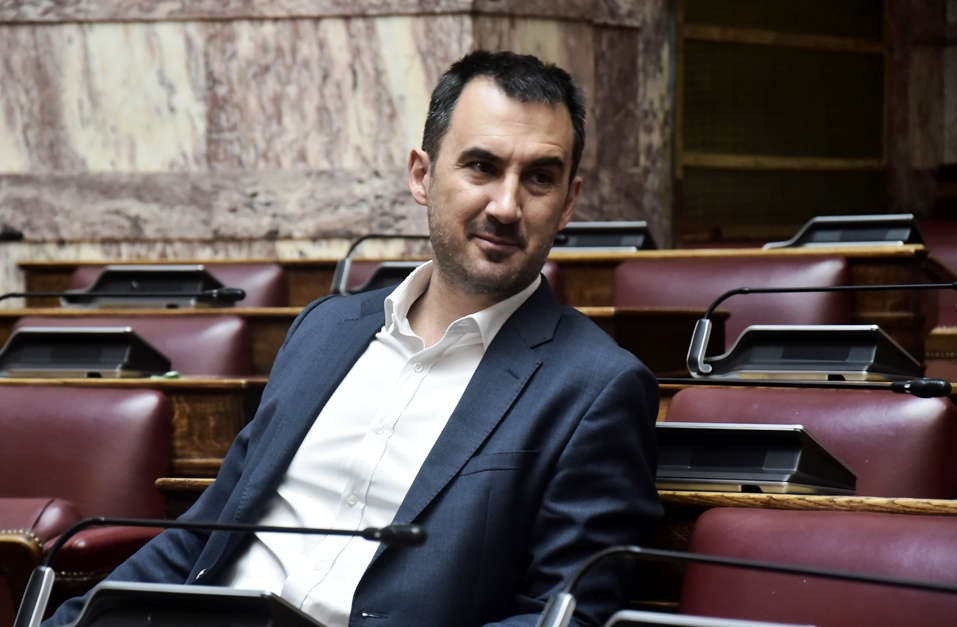 Χαρίτσης: Η κυβέρνηση δεν στήριξε ουσιαστικά την πραγματική οικονομία - Οι μικρομεσαίες επιχειρήσεις οδηγούνται σε αφανισμό - Media