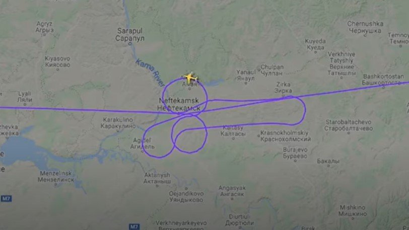 Ρωσία: Πιλότος σχημάτισε με μανούβρες «ανδρικό μόριο» στον ραντάρ και απολύθηκε (Video) - Media