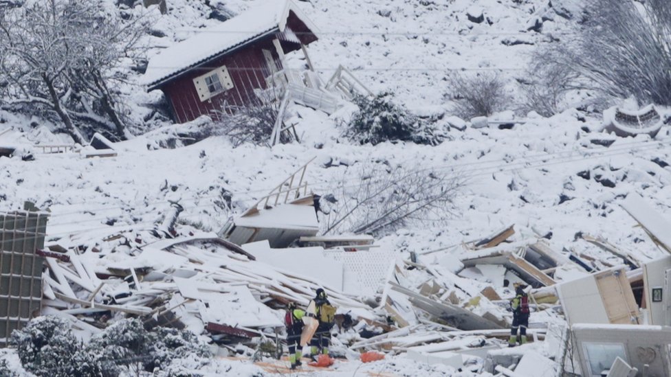 Τέσσερις νεκροί και έξι αγνοούμενοι από την κατολίσθηση στην Νορβηγία (Photos) - Media
