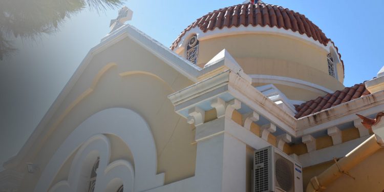 Ηράκλειο: Ο δήμος αλλάζει τις κλειδαριές στους ναούς και κλειδώνει μέσα τους ιερείς  - Media
