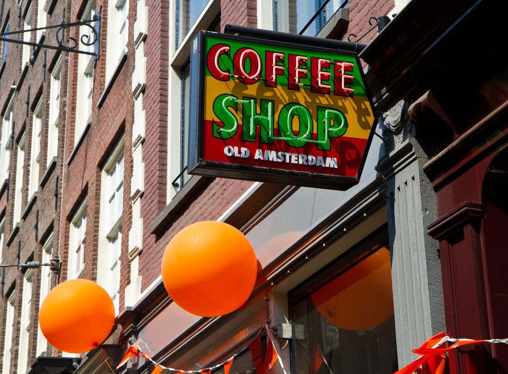 «Πόλεμο» στα coffeeshops κηρύσσει η δήμαρχος του Άμστερνταμ - Media