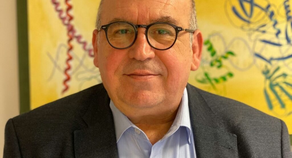 Δ. Θάνος: Πιθανώς το βρετανικό στέλεχος να έχει παίξει ρόλο στην αύξηση των κρουσμάτων - Media