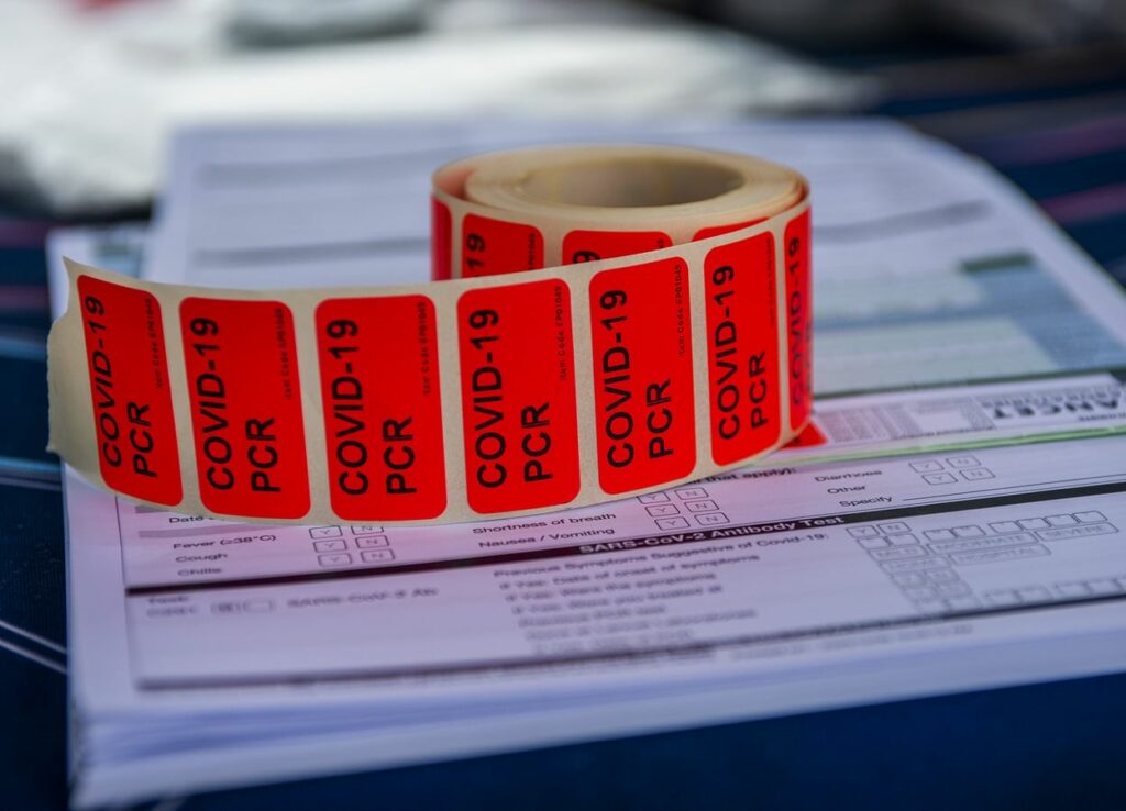 Le Monde: Aποκάλυψη πιέσεων στον EMA για έγκριση εμβολίων - Ο ρόλος της Κυριακίδου - Media