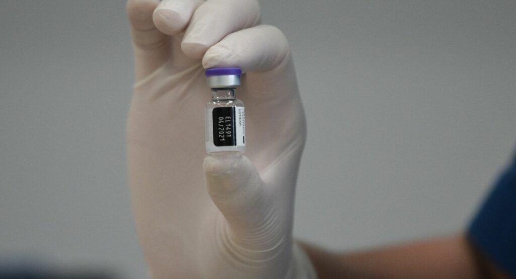 Εμβόλια...γιοκ: Ισπανία και Τσεχία αναστέλλουν τους εμβολιασμούς λόγω ελλείψεων - Media