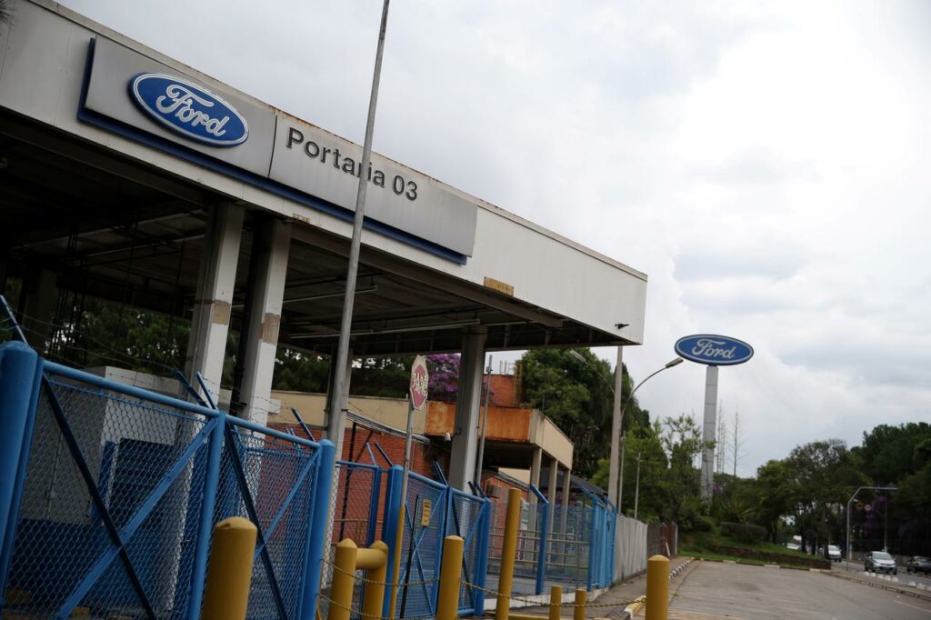 Βραζιλία: Η Ford βάζει λουκέτο στα εργοστάσιά της, απολύει 5.000 εργάτες - Media