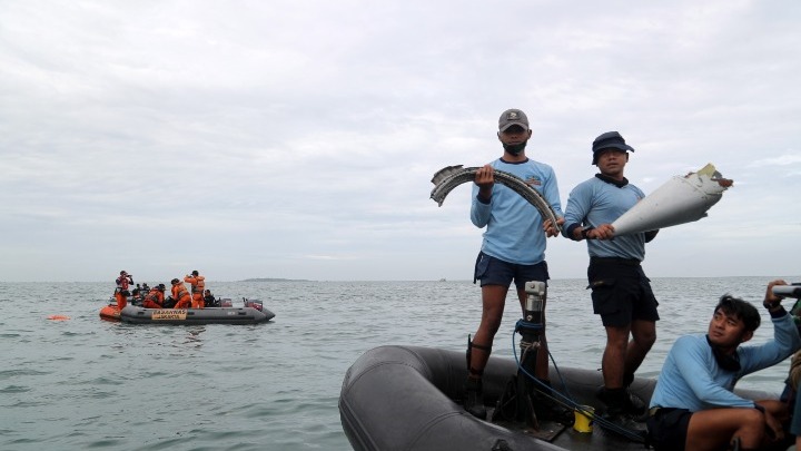 Συντριβή αεροσκάφους: Ξεκίνησε η διαδικασία «αναγνώρισης»  - Media
