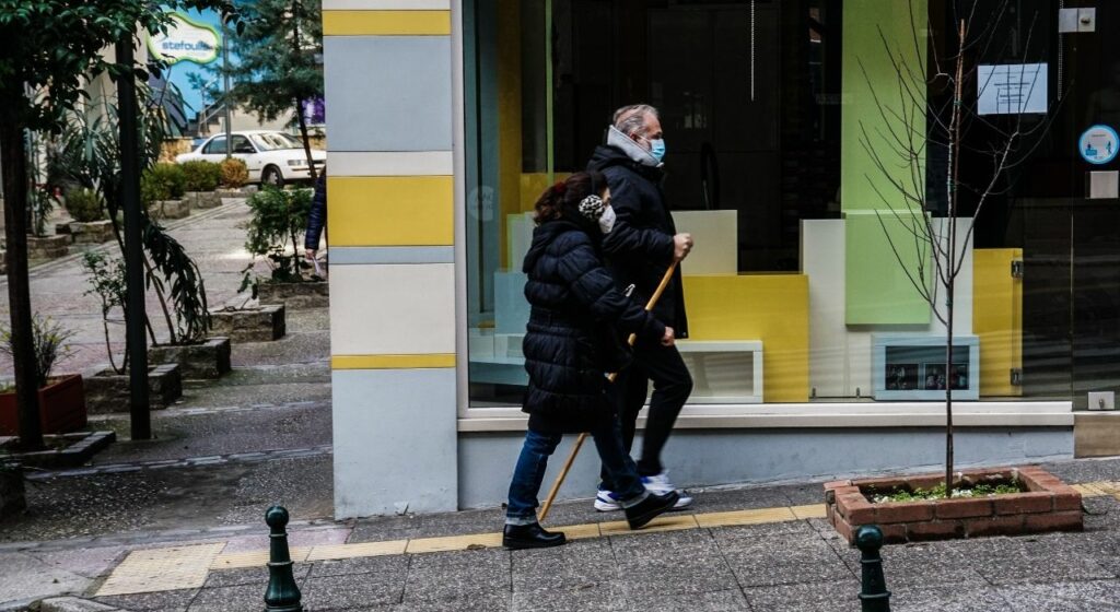 Γώγος: Με μέτρα προστασίας και το καλοκαίρι - Αυξημένη επιτήρηση για τις 3 νέες μεταλλάξεις - Media