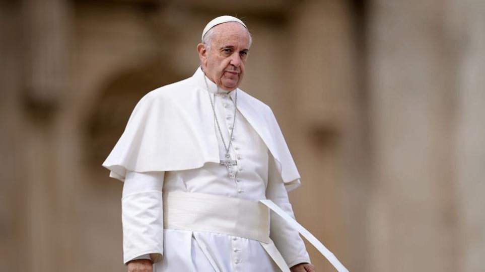 Ο Πάπας Φραγκίσκος ξέρει πώς να παίζει μπάλα - Ένας ποντίφικας, όχι, σαν τους άλλους (Photos/ Videos) - Media