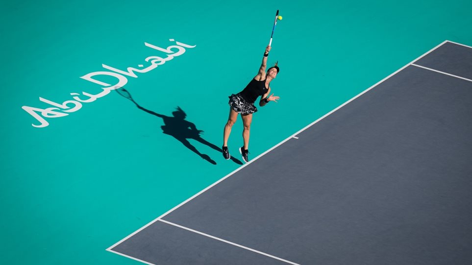 Τρομερή Μαρία Σάκκαρη στο τουρνουά του Άμπου Ντάμπι: Κέρδισε 2-1 σετ το Νο4 στον κόσμο και πέρασε στα ημιτελικά - Media