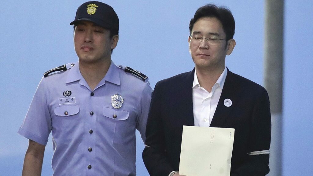 Νότια Κορέα: Στη φυλακή ο αντιπρόεδρος της Samsung για δωροδοκία  - Media
