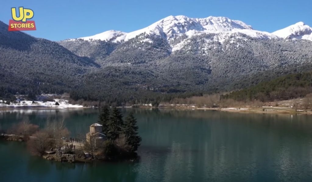 Τρίκαλα Κορινθίας: Ταξίδι στις χιονισμένες όχθες της λίμνης Δόξα (Drone Video) - Media