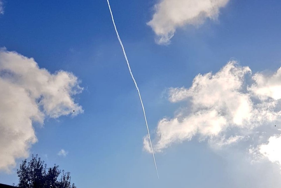 Τρόμαξαν Λονδίνο και Κέμπριτζ από μαχητικό αεροσκάφος που έσπασε το φράγμα του ήχου (Video) - Media