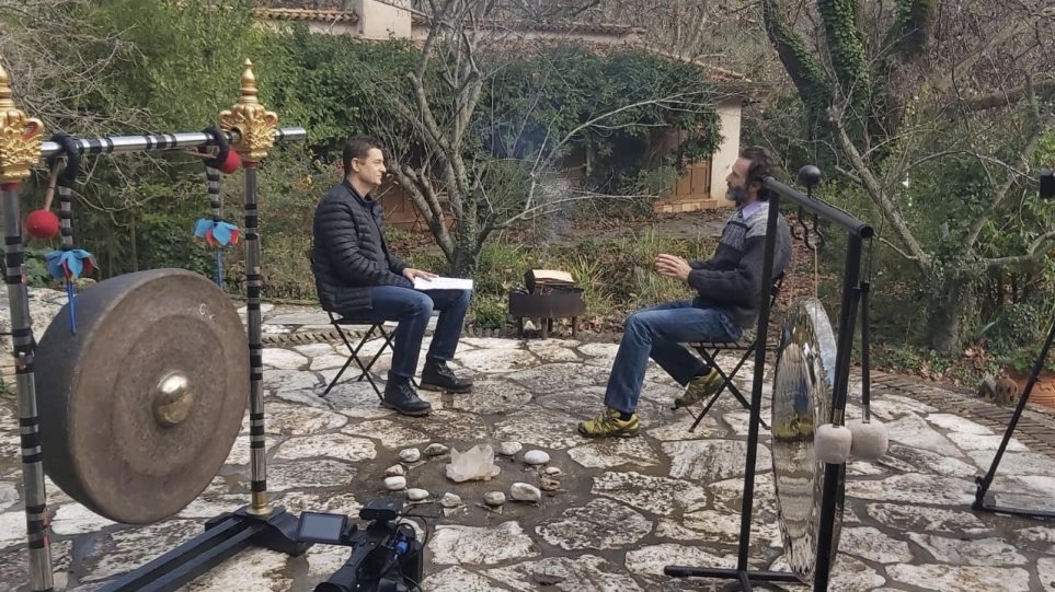 Ο Θανάσης Ευθυμιάδης στο Tik Talk με τον Αντώνη Σρόιτερ (Video) - Media