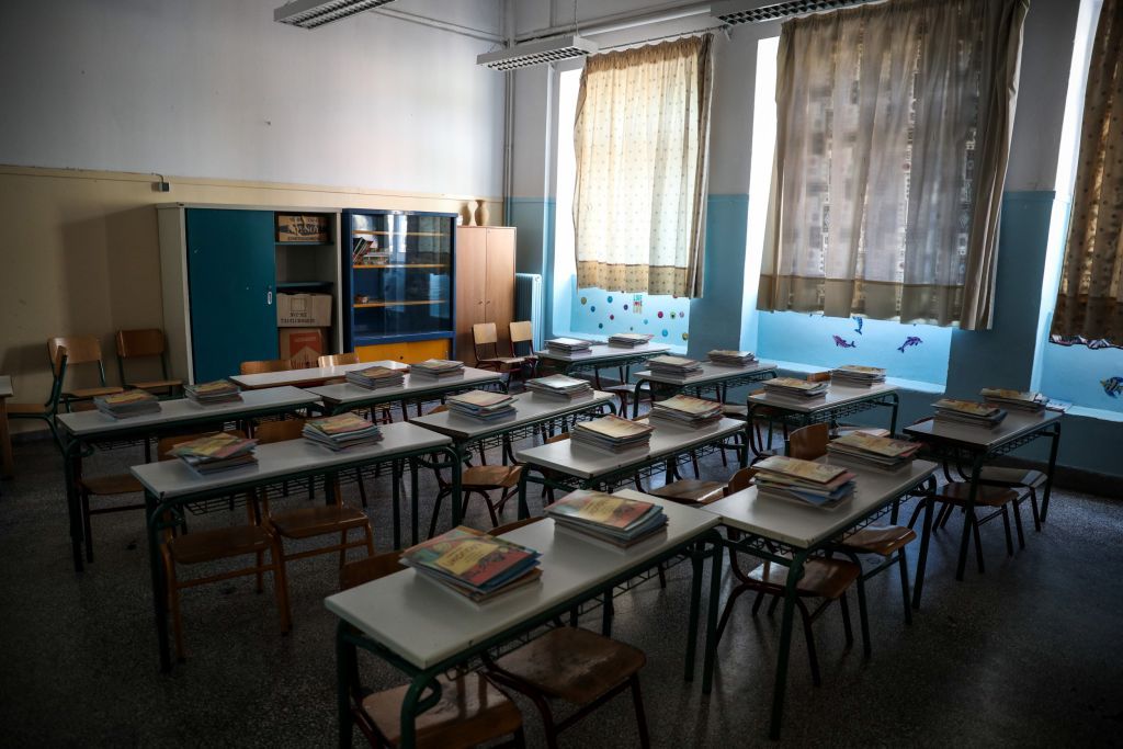 Άνοιγμα σχολείων: Η κυβέρνηση αιφνιδίασε τους ειδικούς - Media