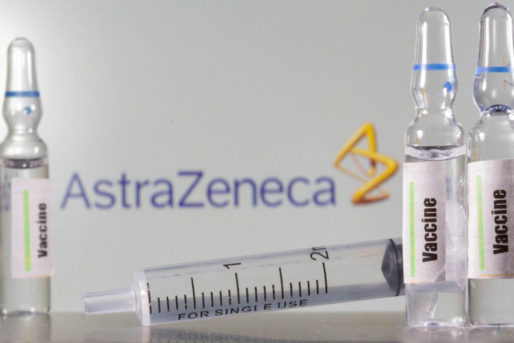 Ινδία: «Πράσινο φως» για το εμβόλιο της AstraZeneca στη χώρα με τα 10 εκατομμύρια κρούσματα - Media