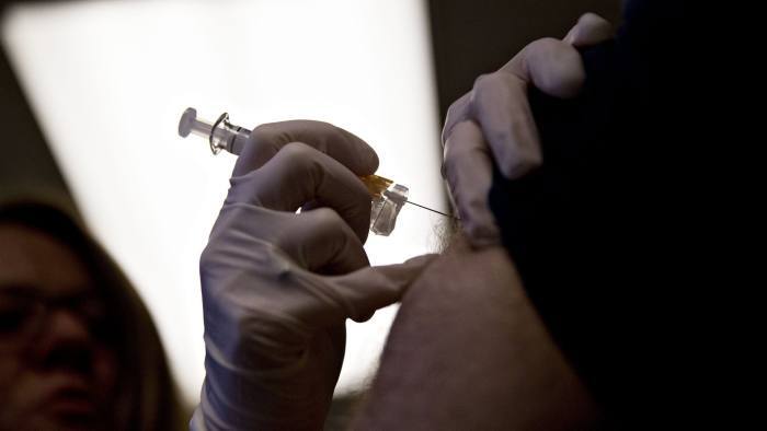 Η Pfizer «πετσοκόβει» την Ιταλία: Μειώνει τις δόσεις του εμβολίου - «Πρόκειται για μονομερή απόφαση» - Media