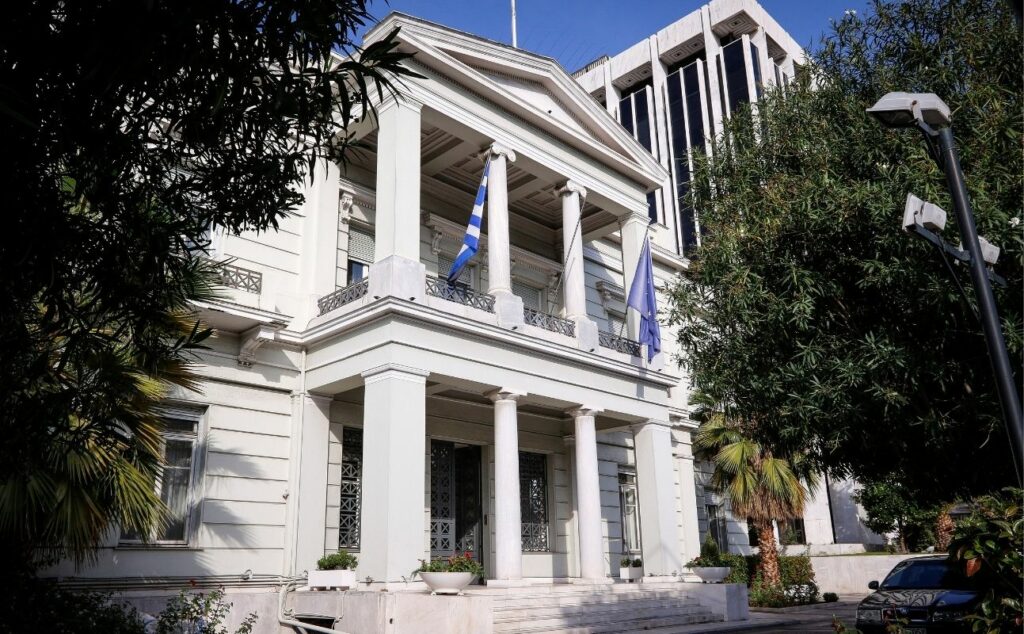 Πηγές ΥΠΕΞ: Πώς αντιδρά η ΕΕ στην «επίθεση φιλίας» της Τουρκίας  - Media