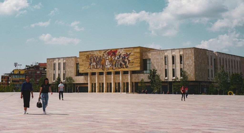 Κορωνοϊός - Αλβανία: Πάνω από 800 κρούσματα σε ένα 24ωρο - Media