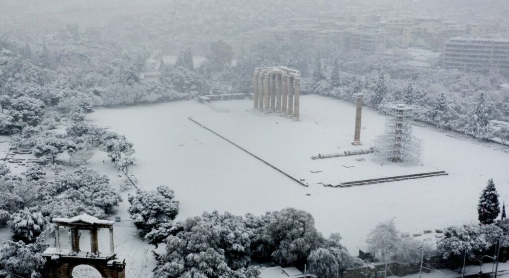 «Μήδεια»: «Μπλακ άουτ» από τον χιονιά στην Αττική - Προβλήματα σε μετακινήσεις και ηλεκτροδότηση (Photos) - Media