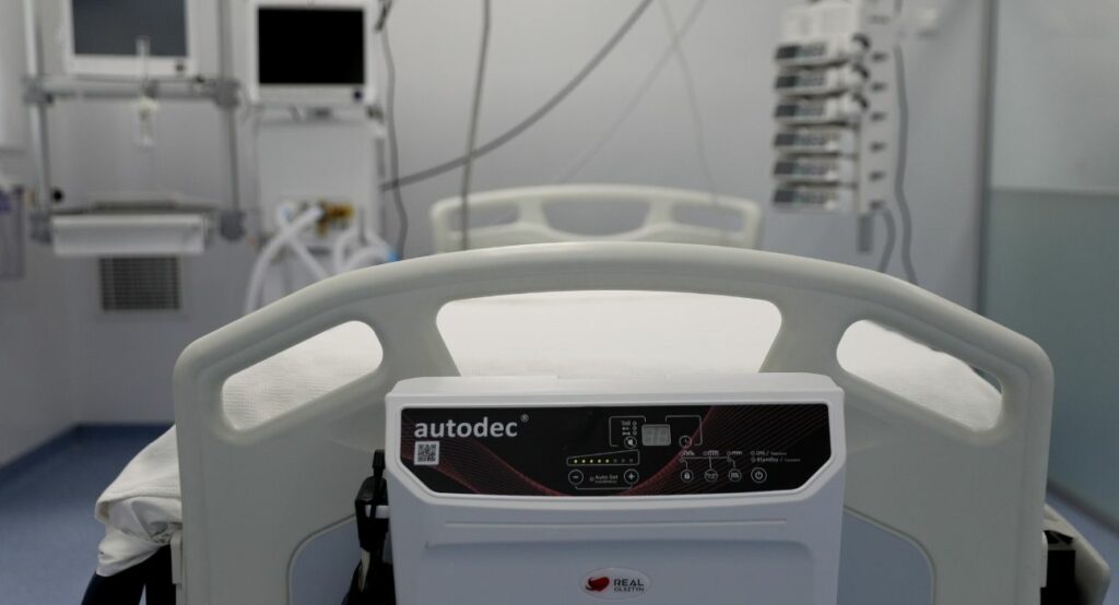 Θήβα: Κατέληξε 16χρονη που διαγνώστηκε θετική στον ιό  - Media