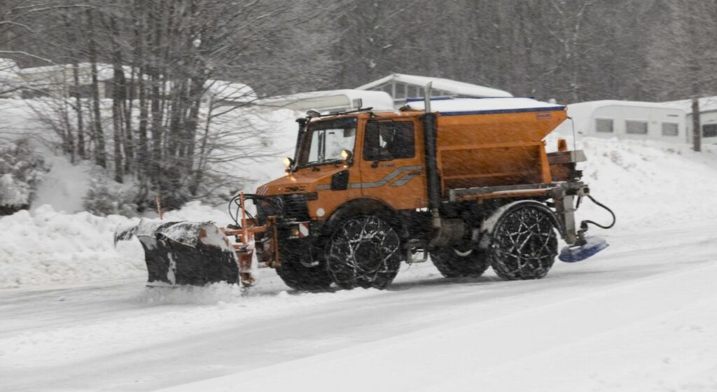 Κοζάνη: Με 80 εκχιονιστικά μηχανήματα θα... υποδεχτούν τη «Μήδεια» - Media