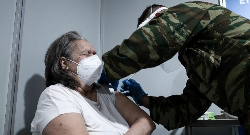 Πιερρακάκης: Ξεκινά από σήμερα η έκδοση βεβαίωσης εμβολιασμού - Media