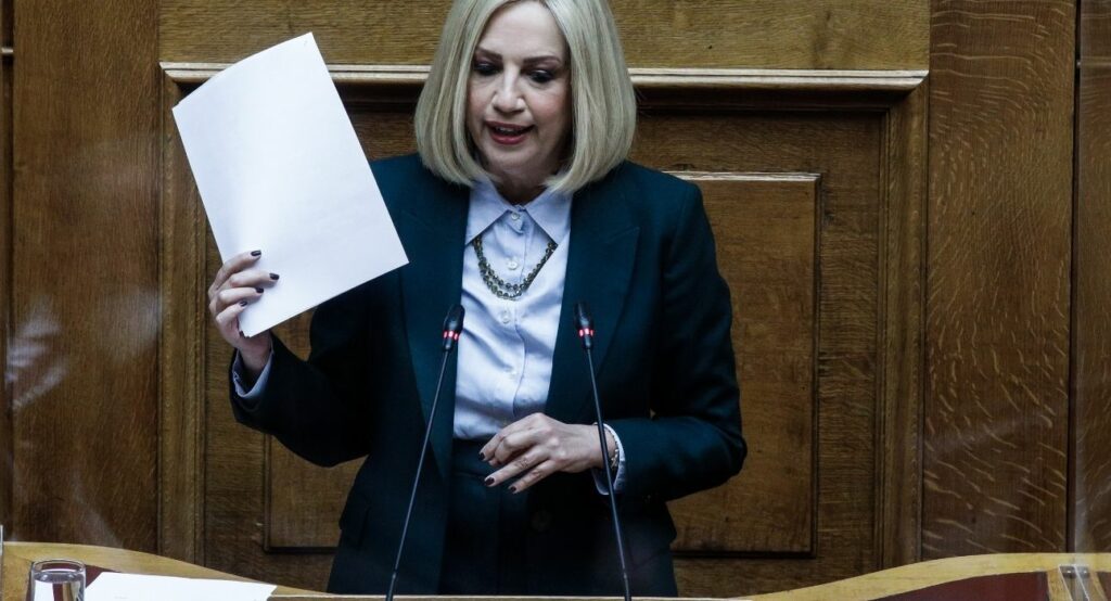 Φώφη Γεννηματά: «Η στιγμή είναι πιο μεγάλη απ’ τις κομματικές μικρότητες της ΝΔ και του ΣΥΡΙΖΑ» - Media