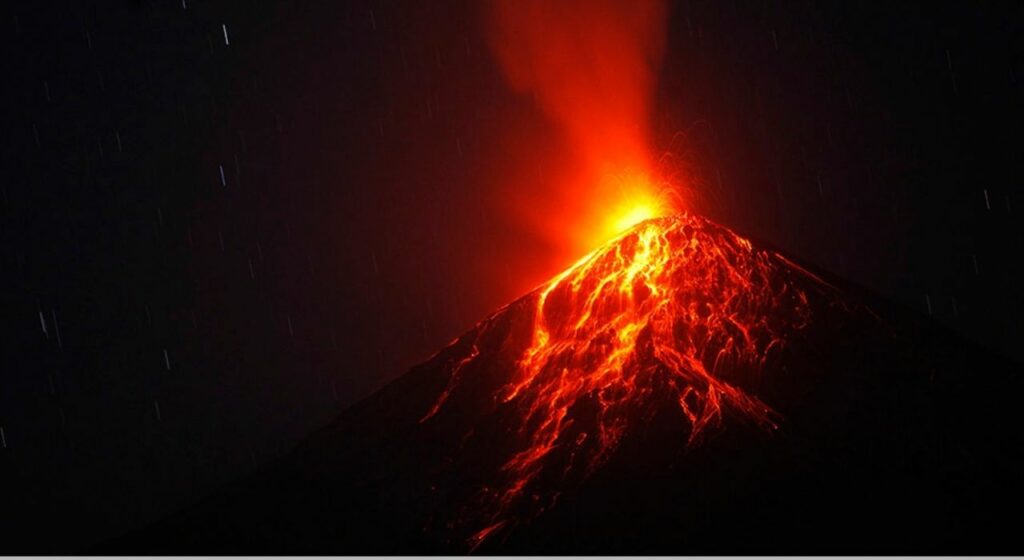 Γουατεμάλα: Σε φάση έκρηξης εισήλθε ξανά το ηφαίστειο Φουέγο (pics/vids) - Media