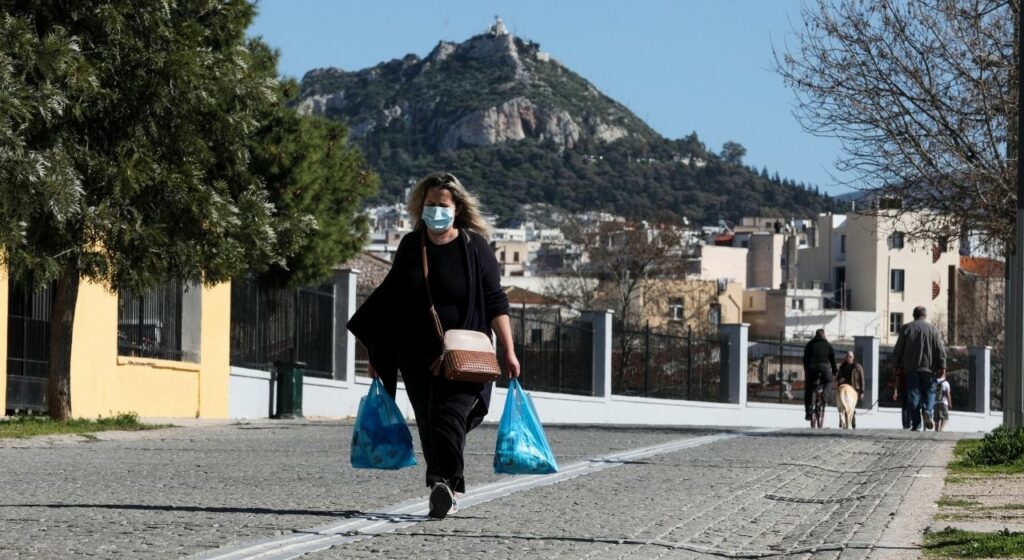 Σαρηγιάννης για «σκληρό» lockdown: Καλύτερα τρεις εβδομάδες, θα είναι το τελευταίο  - Media