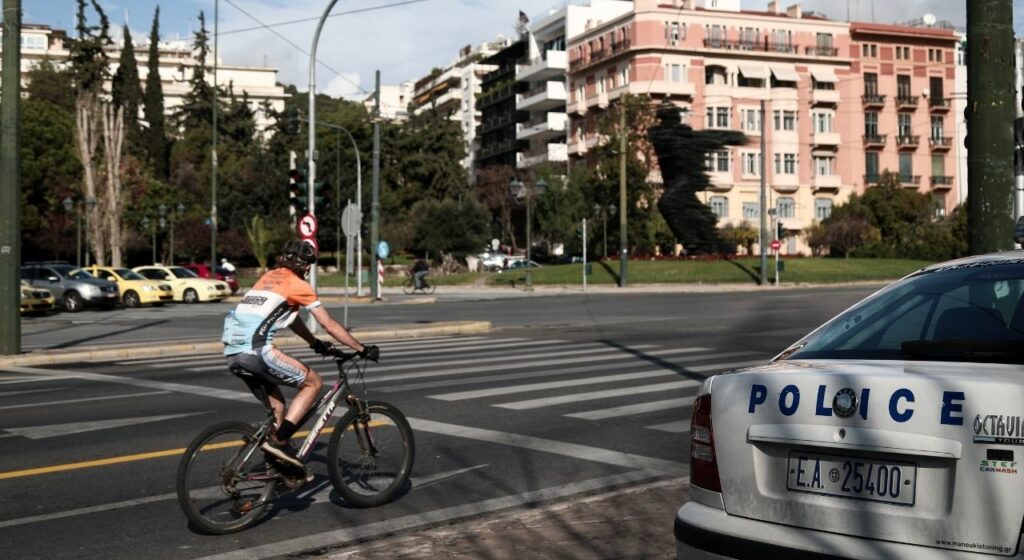 Κρίσιμη σύσκεψη στο Μαξίμου: Για ποιους θα σημάνει το σκληρότερο lockdown - Media