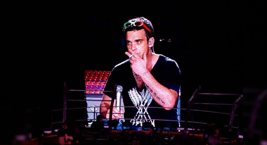 Στα σκαριά βιογραφική ταινία για τον Ρόμπι Γουίλιαμς - Media