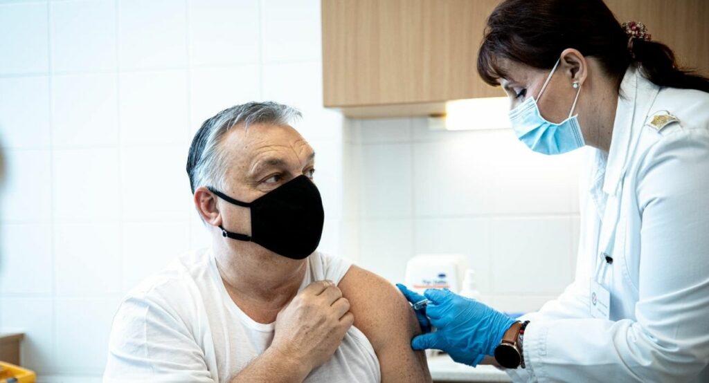 Ουγγαρία: Κινεζικό εμβόλιο έλαβε ο Όρμπαν – Εμβολιασμοί και με το SputinkV - Media