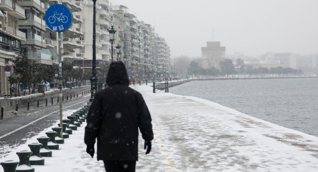 Κακοκαιρία «Μήδεια»: Δέκα φωτογραφίες από τη χιονισμένη Θεσσαλονίκη – Μέχρι τη θάλασσα το χιόνι (Photos) - Media