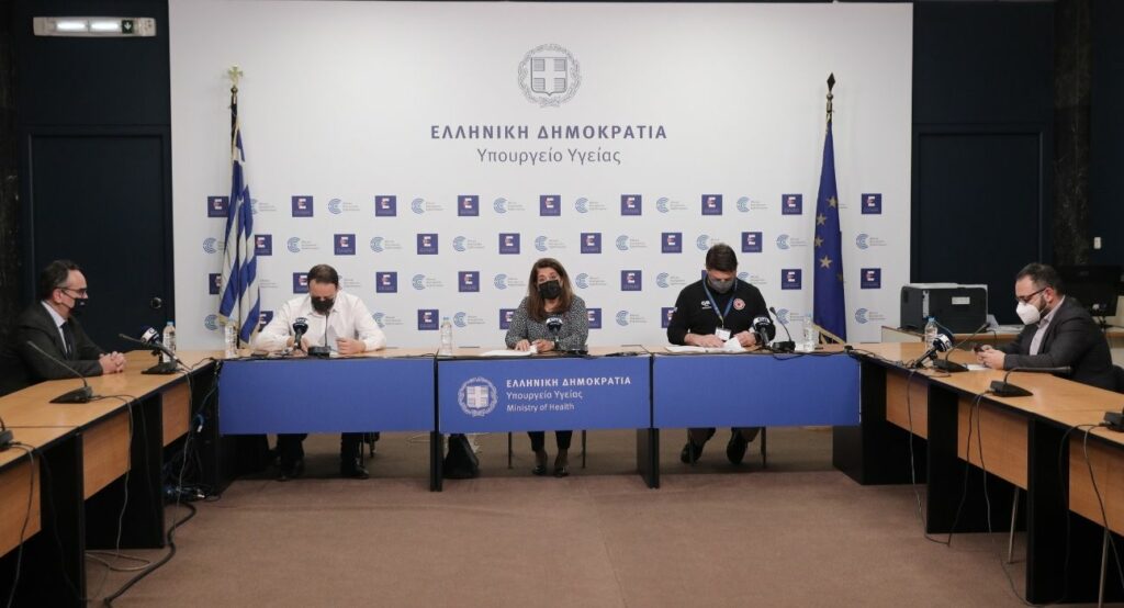 Πώς φτάσαμε στα νέα μέτρα: Η θυελλώδης συνεδρίαση και οι εντάσεις - Πού διαφώνησαν οι ειδικοί - Media