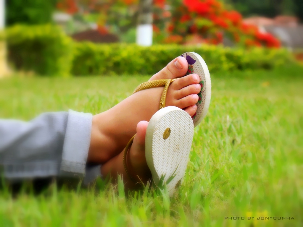 Βρετανός επιδημιολόγος: Μην σχεδιάζετε καλοκαιρινές διακοπές - Media