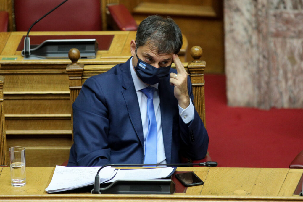 Θεοχάρης: Oι Βρετανοί, είτε έχουν εμβολιαστεί είτε όχι, θα μπορούν να έρθουν στην Ελλάδα - Media