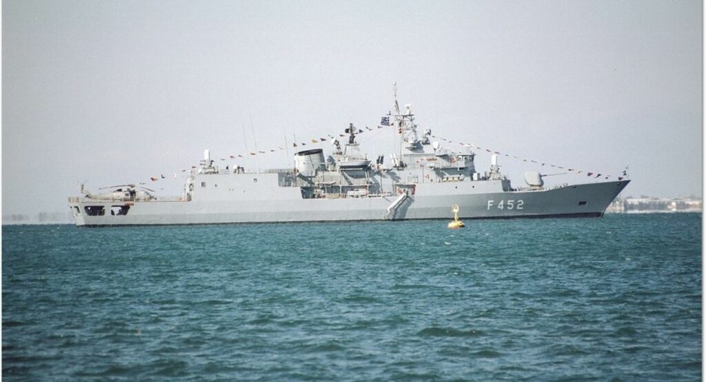 Στα Ηνωμένα Αραβικά Εμιράτα η φρεγάτα «Ύδρα» και ο υπουργός Αμυνας - Media