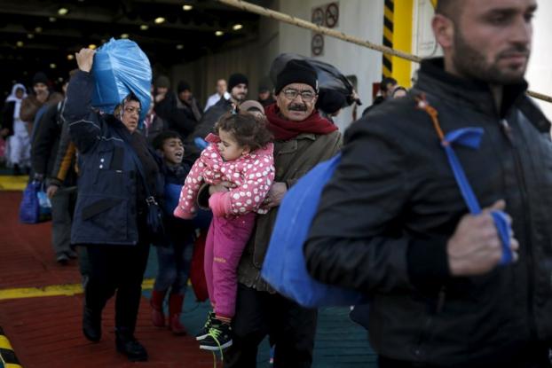2015-12-18t120951z_992446823_gf10000270182_rtrmadp_3_europe-migrants-greece.jpg