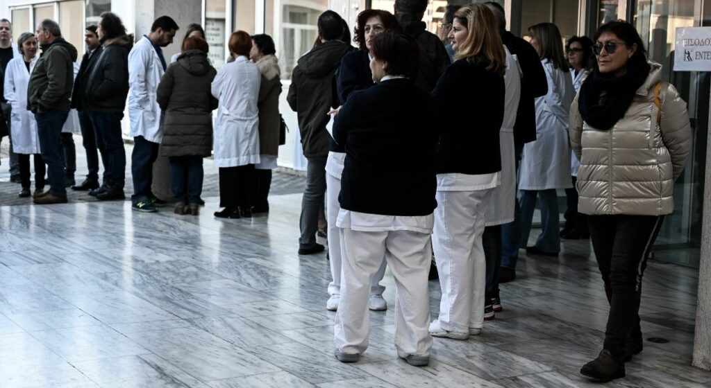 Επιστολή-κόλαφος διευθυντή κλινικής «Αγία Όλγα»: «Παραιτούμαι! Οι γιατροί μου στα όρια της παραφροσύνης» - Media