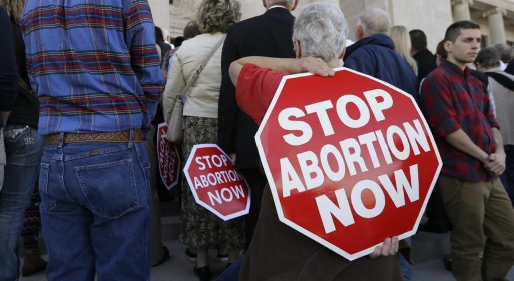 ΗΠΑ: Σχεδόν απόλυτη απαγόρευση αμβλώσεων στο Άρκανσο - Media